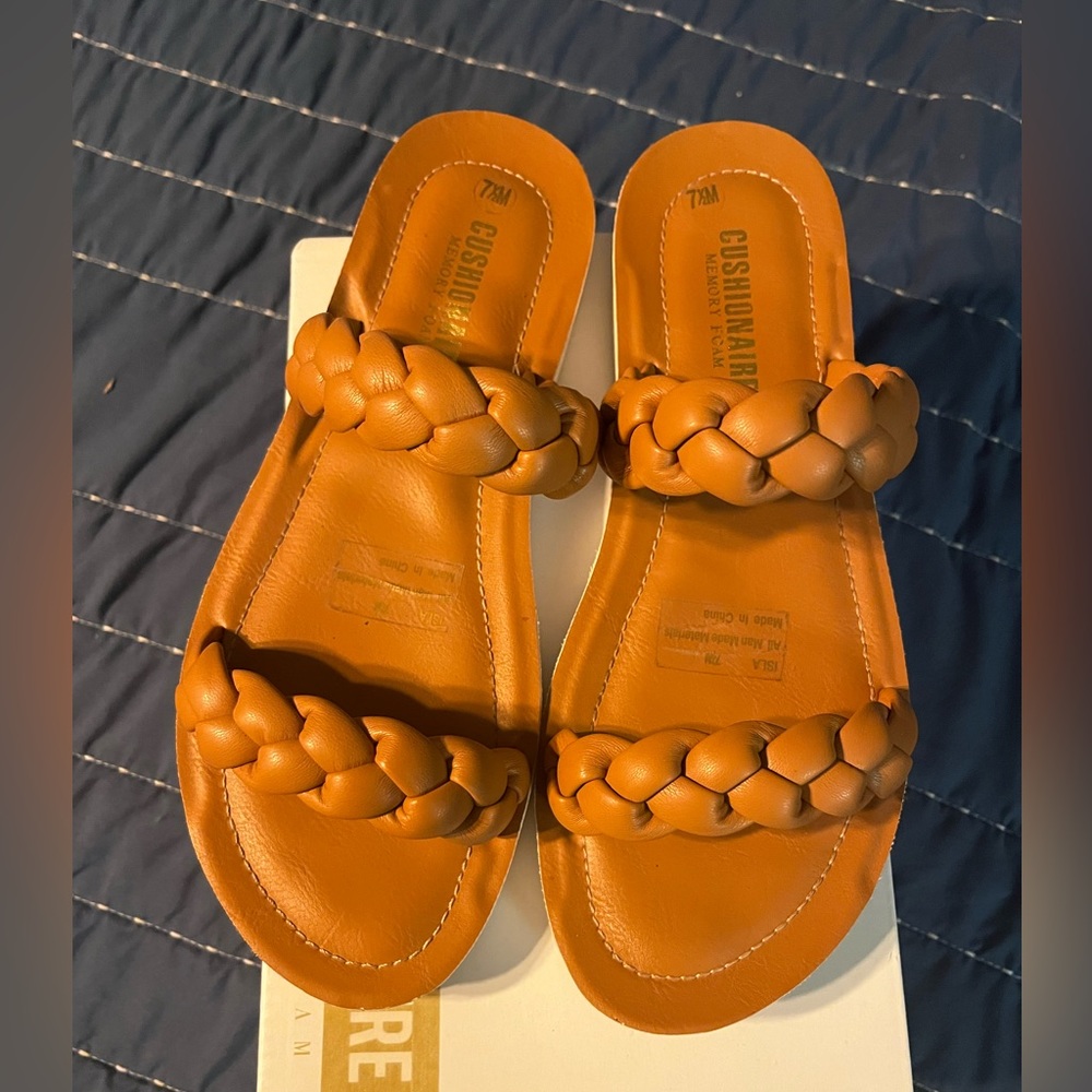 Puff paily braided sandals - Picture 1 of 2